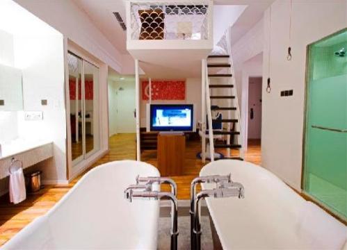 New Majestic Attic Room